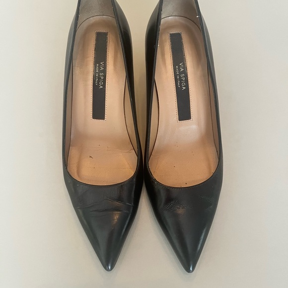 Via Spiga V-Nikole Black, 8.5 US, 38.5 EU, 2.25” Kitten Heel Pumps - Picture 2 of 10